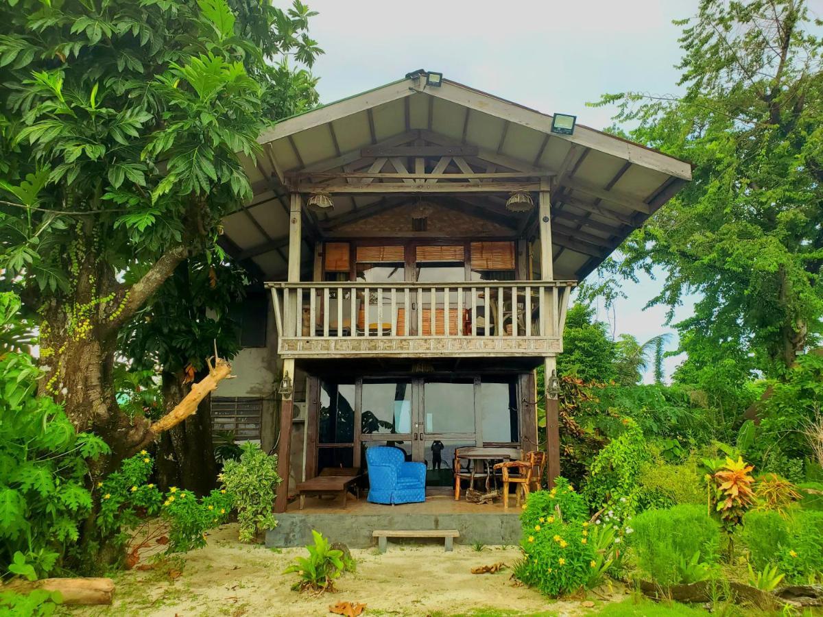 Patrick'S On The Beach Resort General Luna  Exteriér fotografie