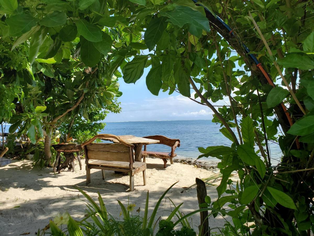Patrick'S On The Beach Resort General Luna  Exteriér fotografie